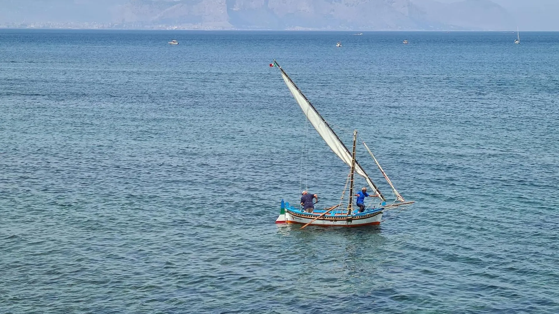 Sea Room Aspra Багерия